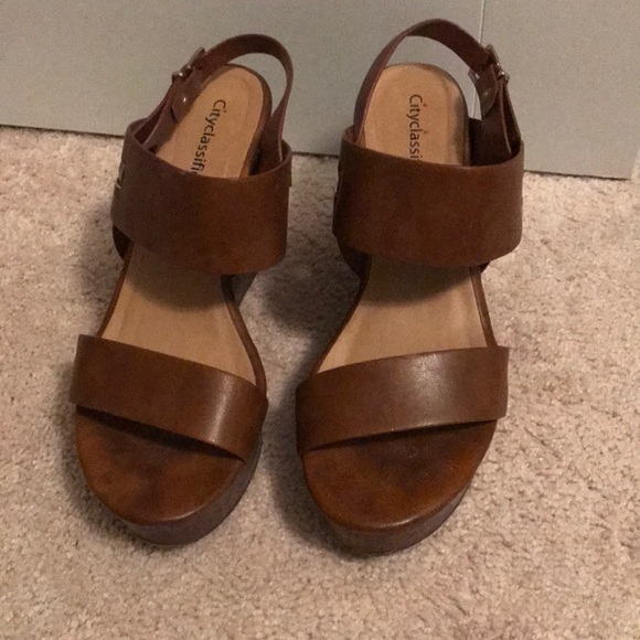 Heels - Picture 3 of 4